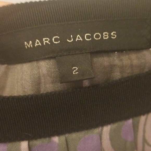 Marc Jacobs pleated skirt 2 100% silk - Picture 2 of 2
